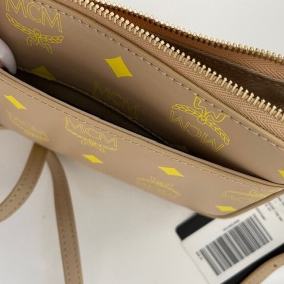 MCM - Mini bag NEW w/tags GIFTABLE ! - Picture 3 of 9